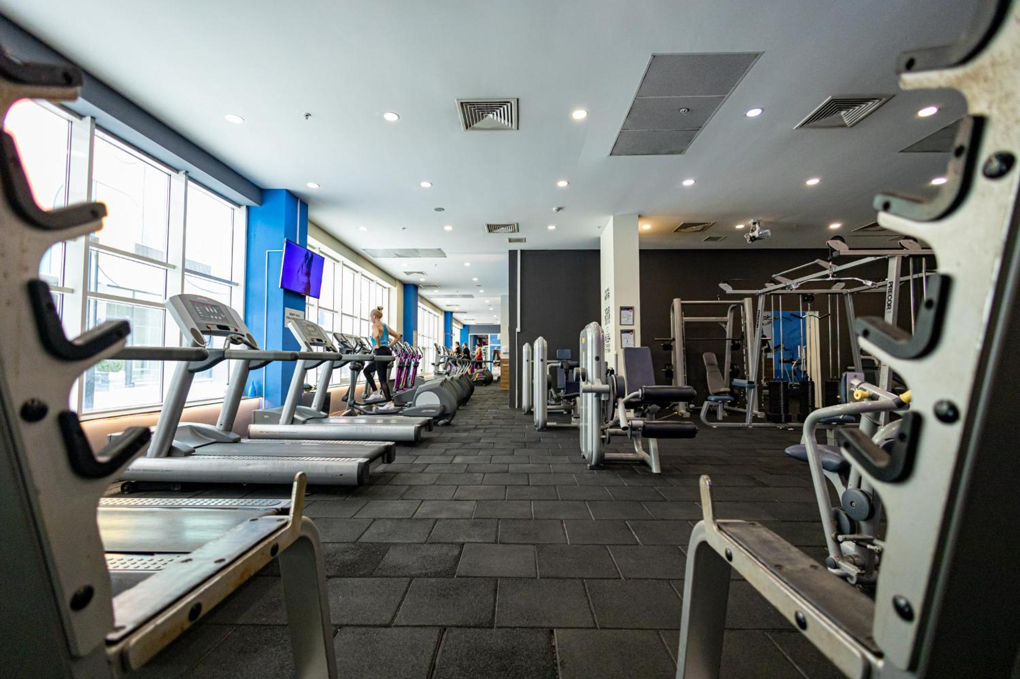 18Th & 16H Floor Secure Luxury Condos With Pool & Fitness Included In Price Σκόπια Εξωτερικό φωτογραφία