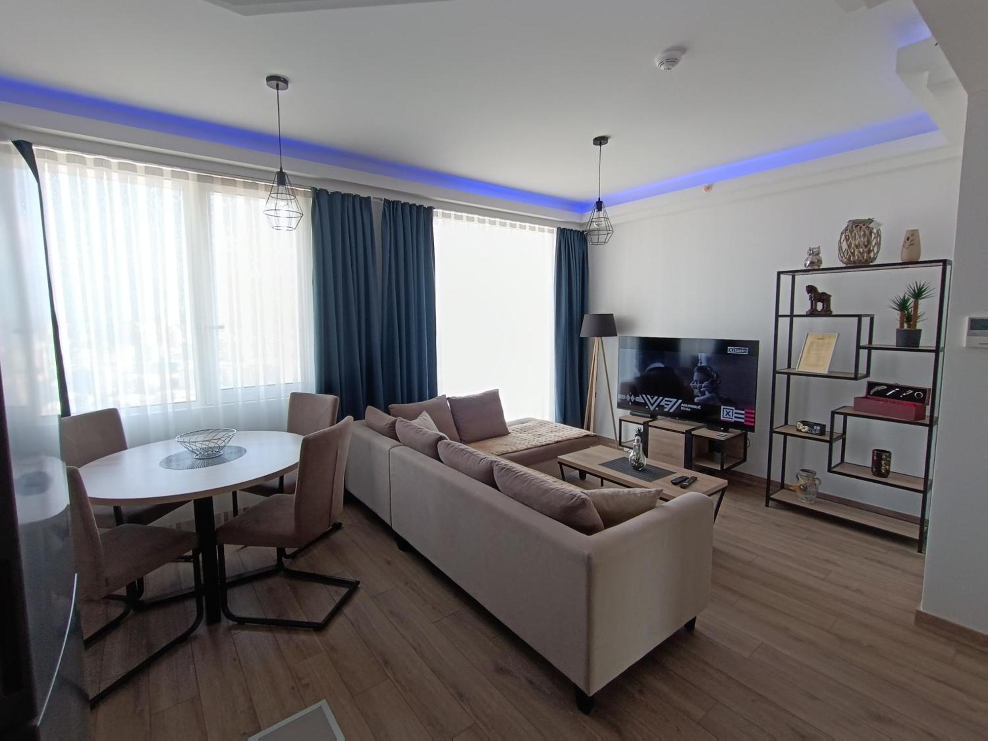 18Th & 16H Floor Secure Luxury Condos With Pool & Fitness Included In Price Σκόπια Εξωτερικό φωτογραφία