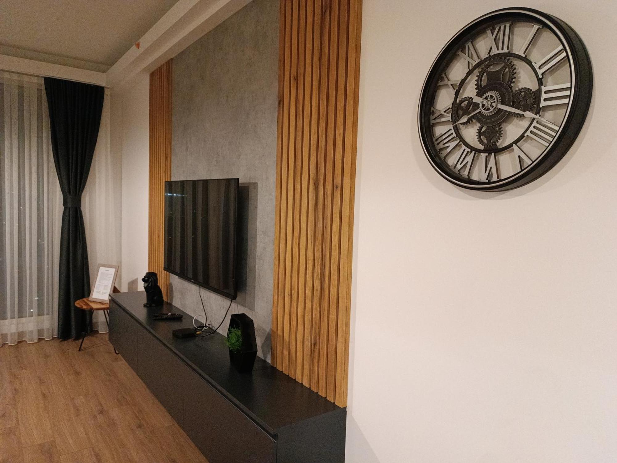 18Th & 16H Floor Secure Luxury Condos With Pool & Fitness Included In Price Σκόπια Εξωτερικό φωτογραφία