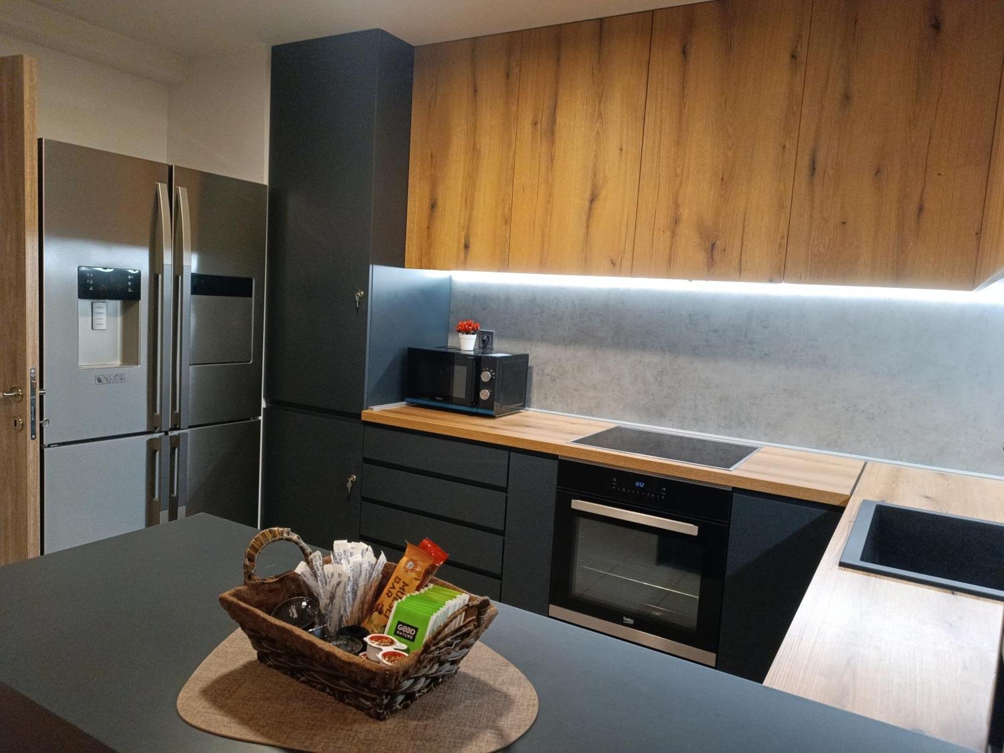 18Th & 16H Floor Secure Luxury Condos With Pool & Fitness Included In Price Σκόπια Εξωτερικό φωτογραφία