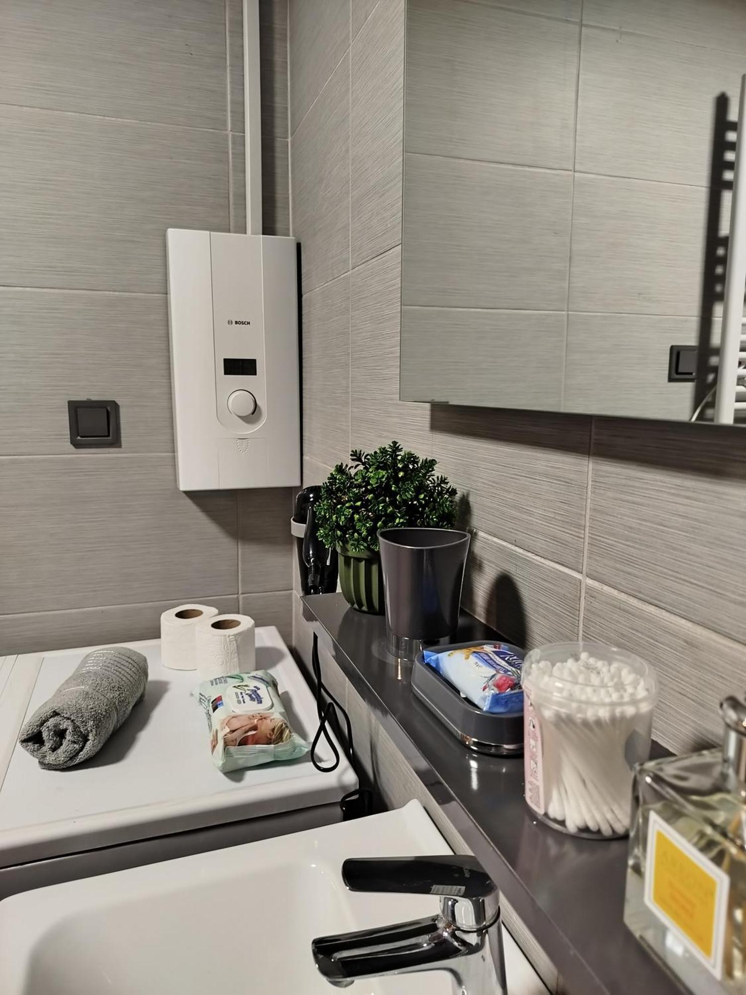 18Th & 16H Floor Secure Luxury Condos With Pool & Fitness Included In Price Σκόπια Εξωτερικό φωτογραφία